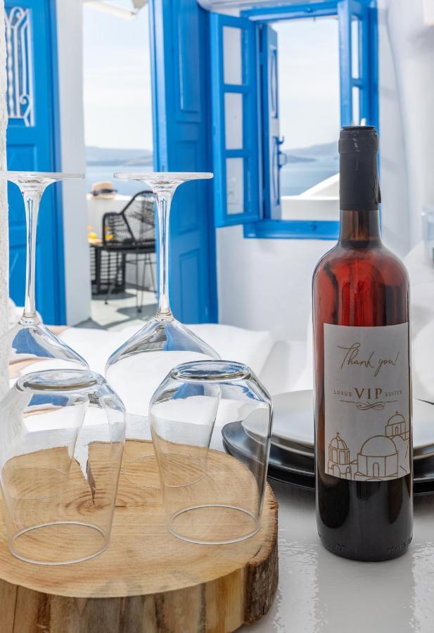 Luxus Vip Suites Oia  Bagian luar foto