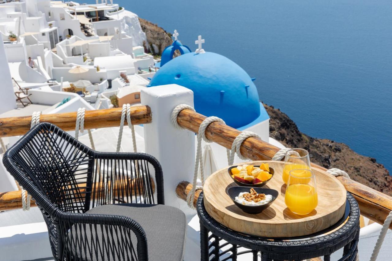 Luxus Vip Suites Oia  Bagian luar foto
