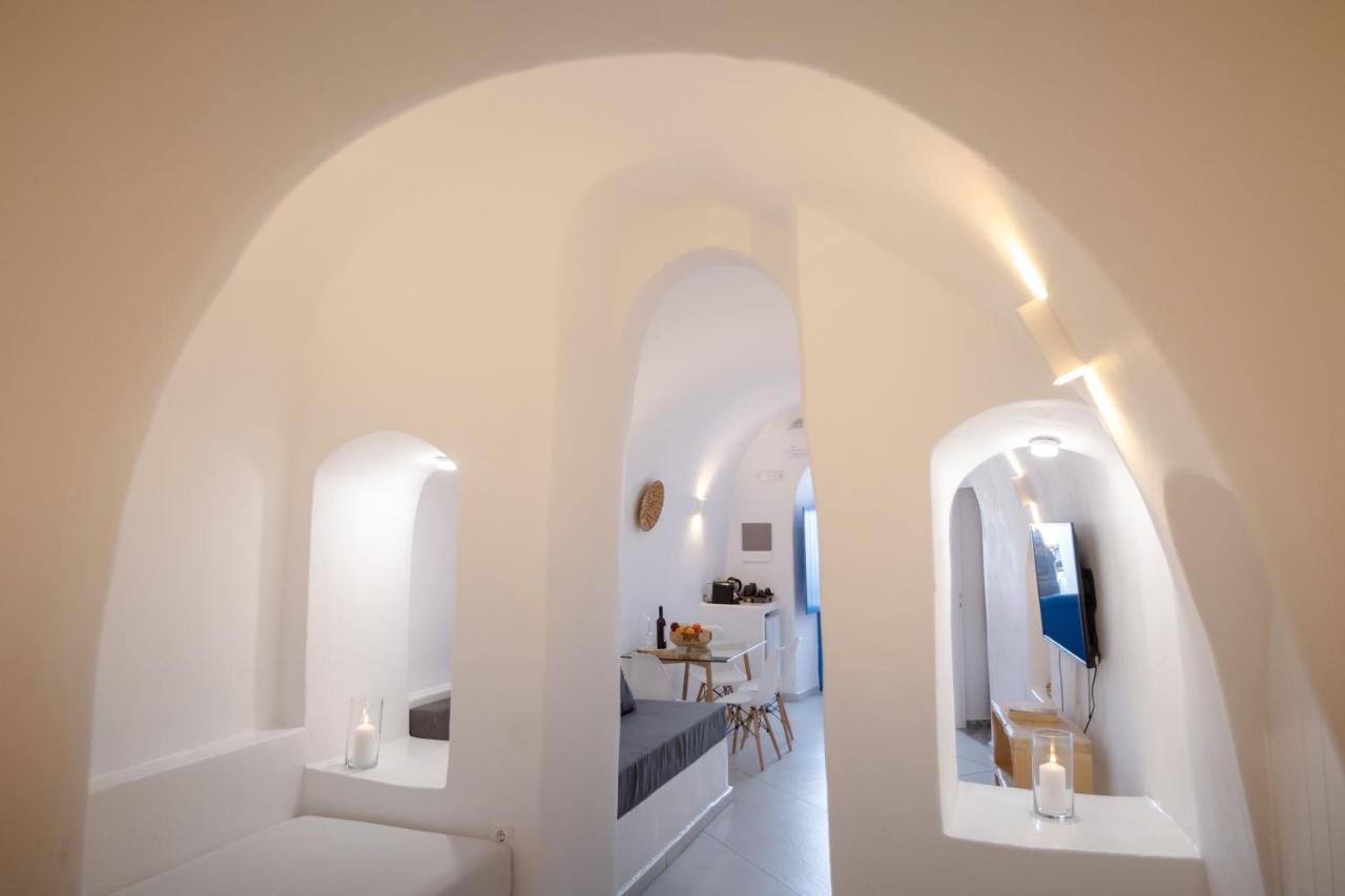 Luxus Vip Suites Oia  Bagian luar foto