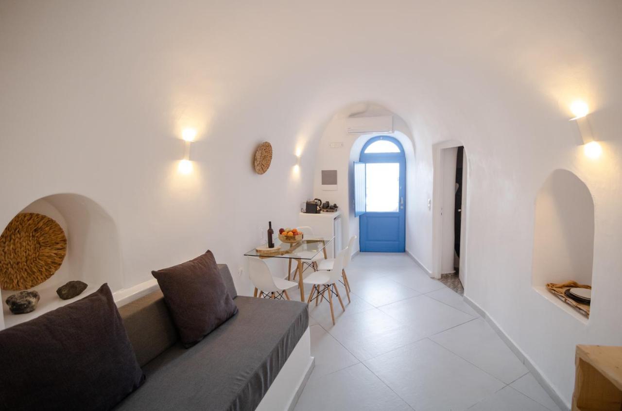 Luxus Vip Suites Oia  Bagian luar foto