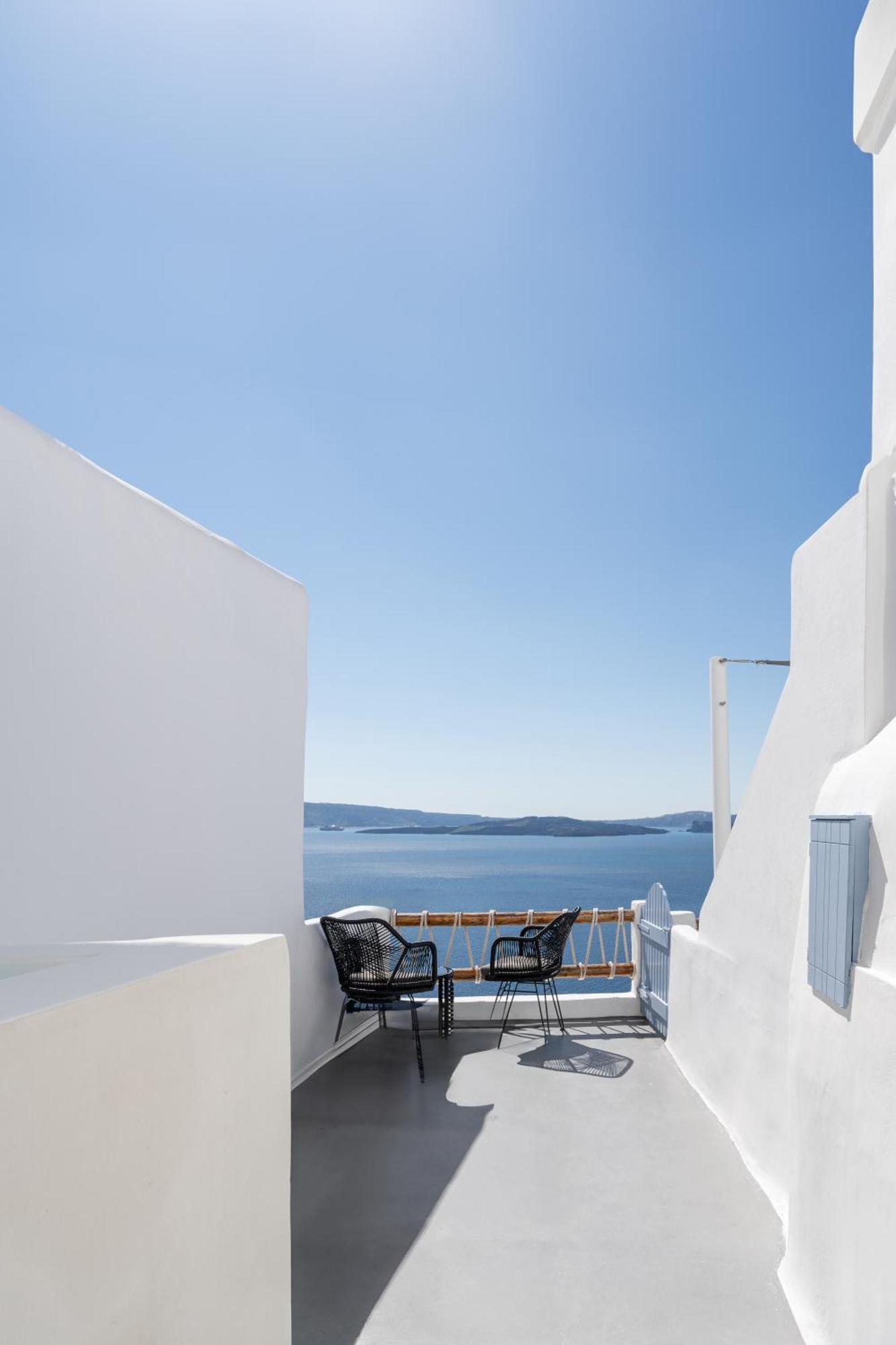 Luxus Vip Suites Oia  Bagian luar foto