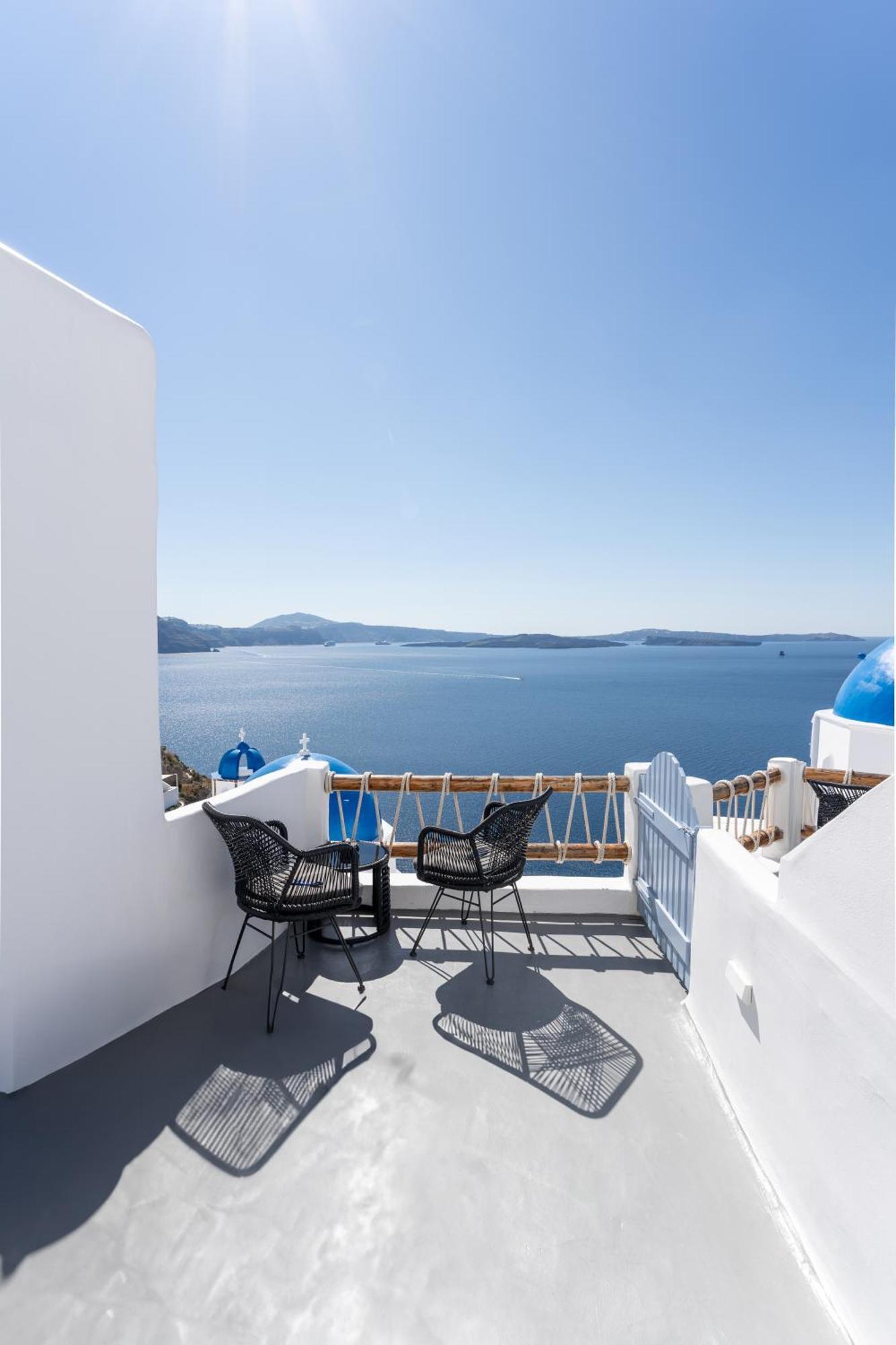 Luxus Vip Suites Oia  Bagian luar foto